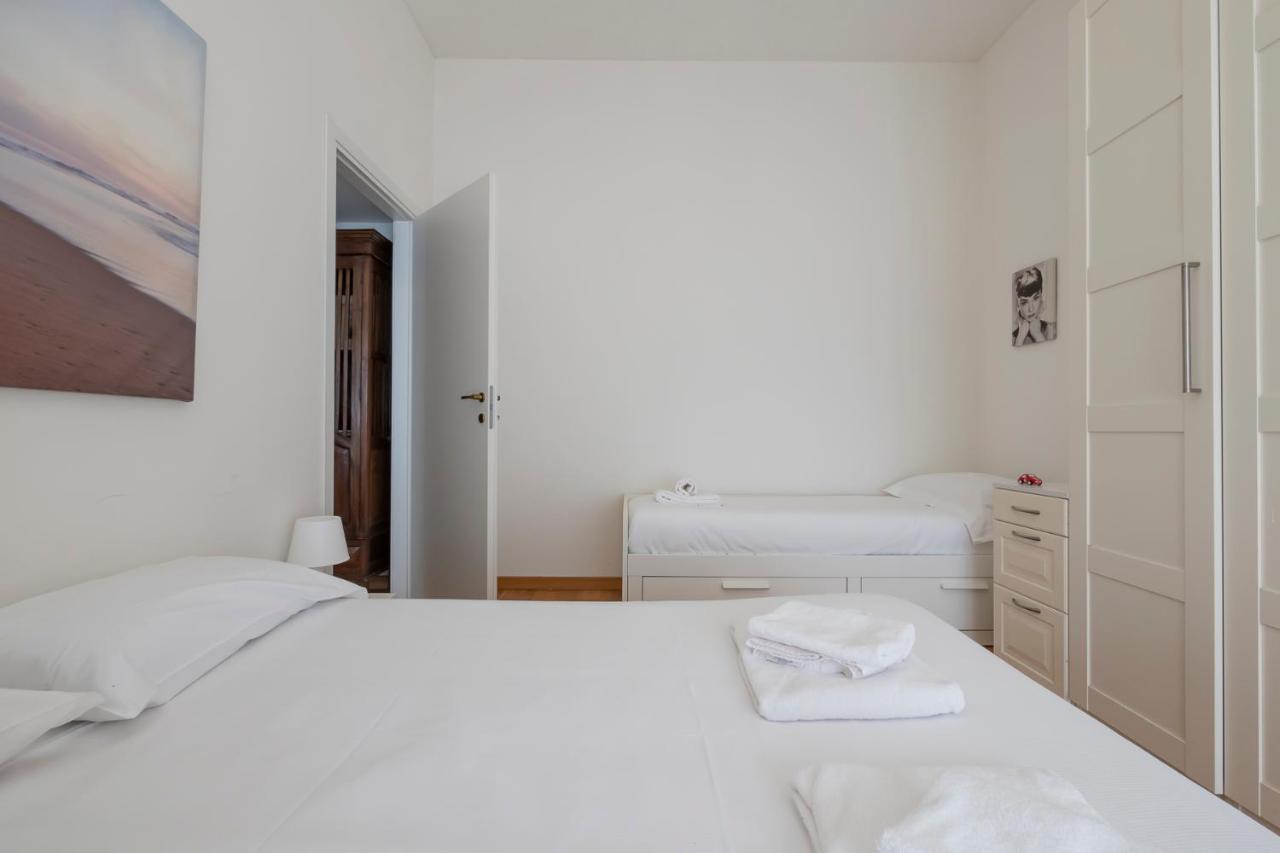 Luxury Flat Between Navigli And Duomo - Sambuco Milánó Kültér fotó